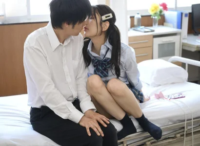 Anh nam sinh yếu đuối bị khoa khôi đè ra địt trong lớp
