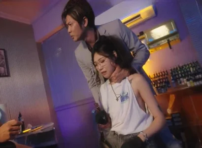 Cô chủ bị cưỡng hiếp bởi tập thể